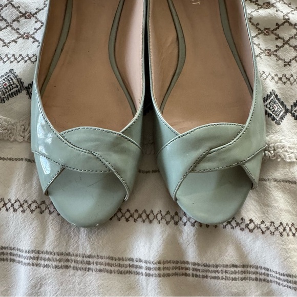 Nine West Women's Mint Peep Toe Flats - Picture 3 of 6